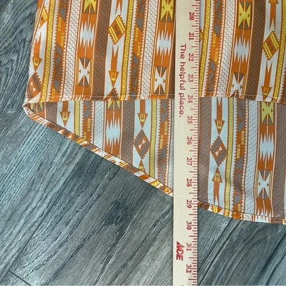 AMANDA UPRICHARD 100% Silk Button Up 3/4 sleeve Tribal Aztec Blouse - Size Large - Picture 10 of 11